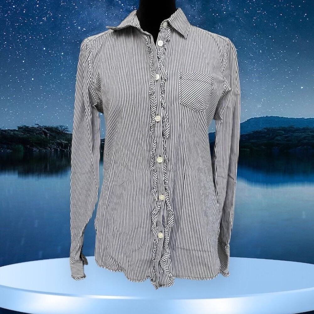 American Eagle women’s size S, Favorite Fit, button-down, long sleeve shirt
